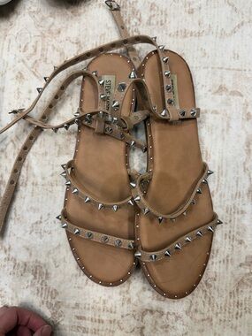 Steve Madden Tan Leather Stud Ankle-Wrap Sandals